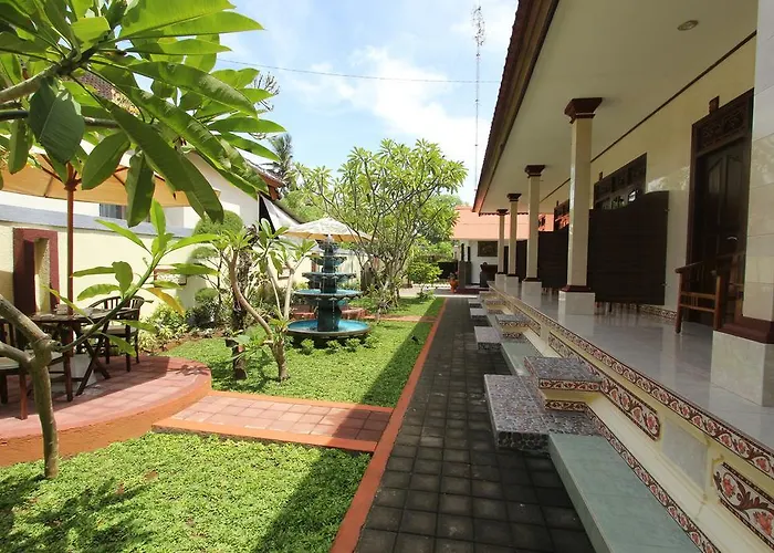 Frangipani Bed & Breakfast 2*